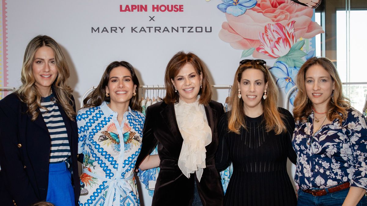 Μαίρη Κατράντζου: Εντυπωσίασε με τη νέα συλλογή ρούχων της – Ένα ανοιξιάτικο gathering με δημιουργικό χαρακτήρα