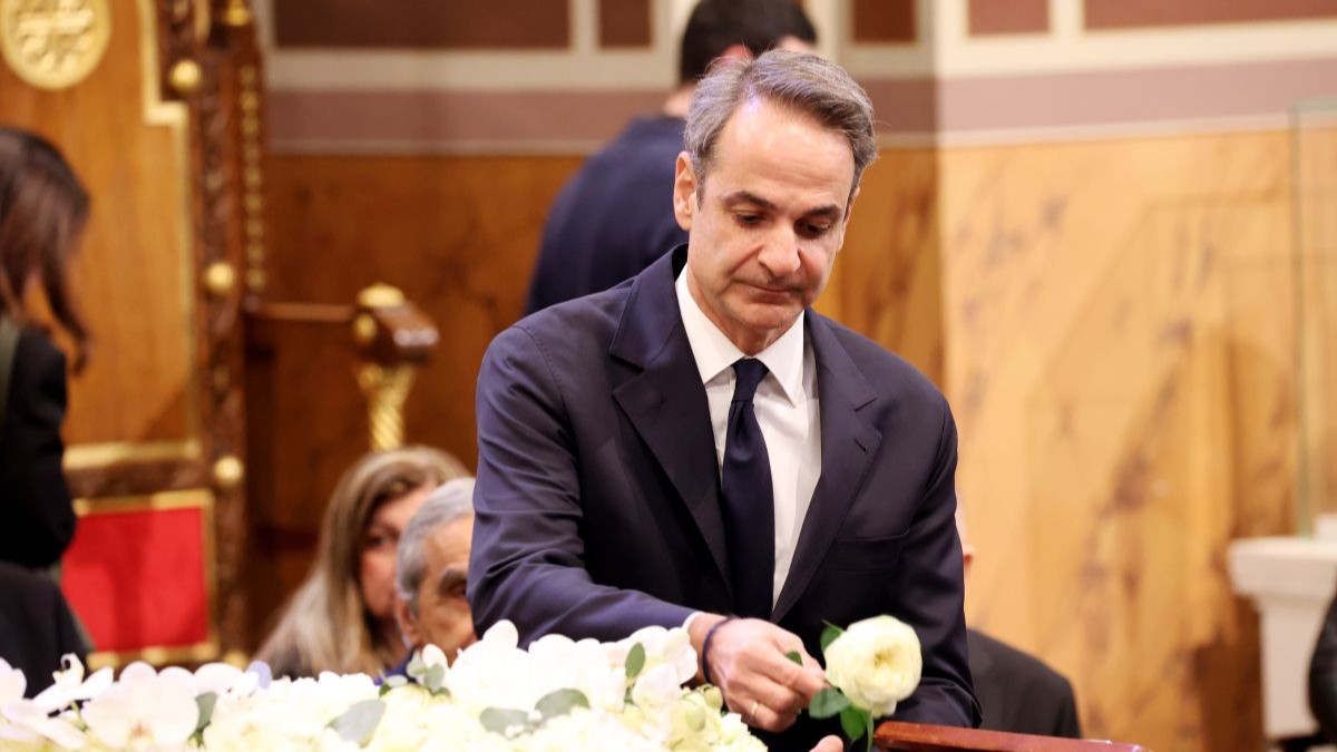 Κηδεία Μαρινέλλας: Το «παρών» του Κυριάκου Μητσοτάκη – Συγκίνηση στη Μητρόπολη Αθηνών