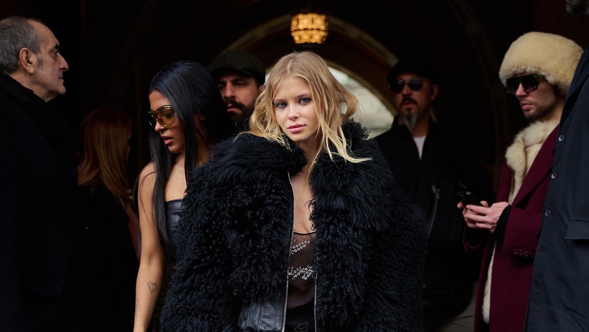 Το «Olsen Tuck» είναι το απόλυτο hairstyle για τα effortless It Girls την Άνοιξη του 2026