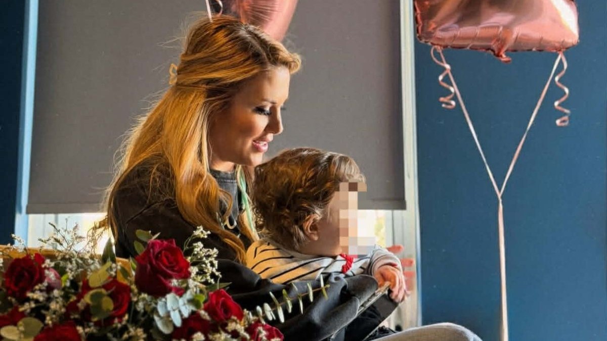 Φωτεινή Πετρογιάννη: Η ανάρτηση για τα 41α γενέθλιά της και η φωτογραφία με τον γιο της!