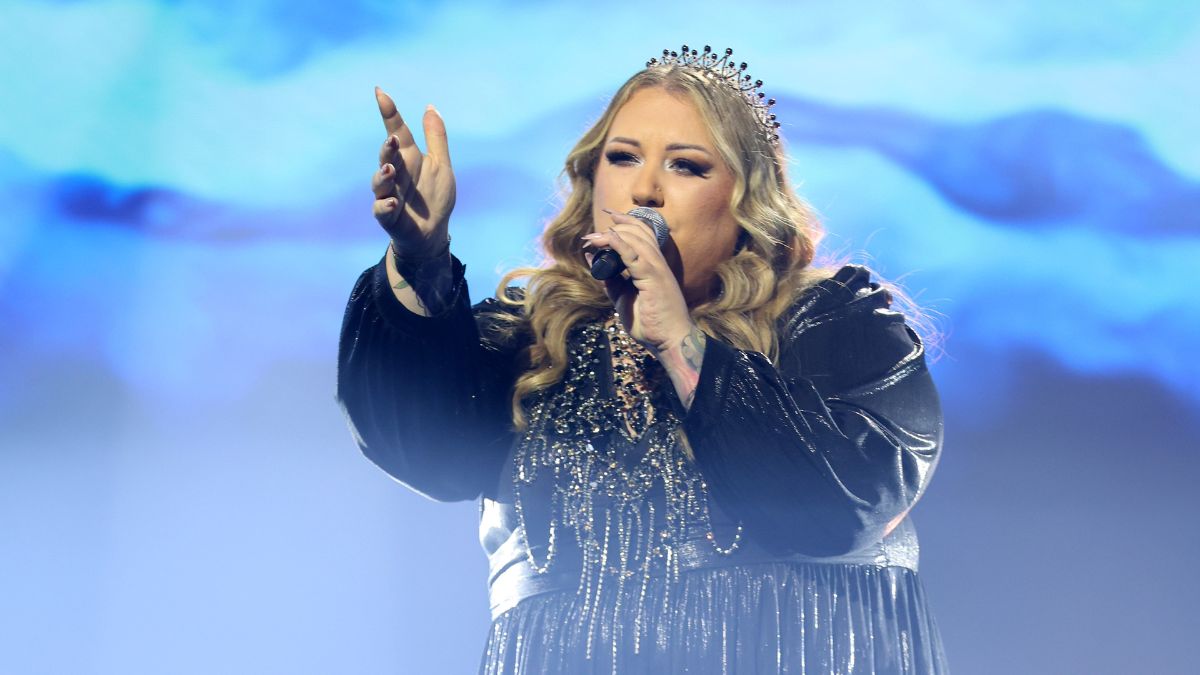 Η Stella Kay αποκλειστικά στο okmag: Η πορεία της στη μουσική, η σύνδεση με την Σουηδία και η Eurovision