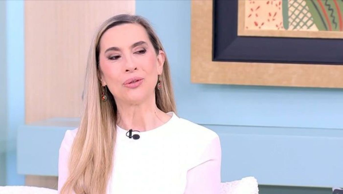 Βίκυ Βολιώτη: Η μάχη με τις φοβίες και η απώλεια του πατέρα της στα 16 – «Ο Θοδωρής Αθερίδης με βοήθησε πάρα πολύ»