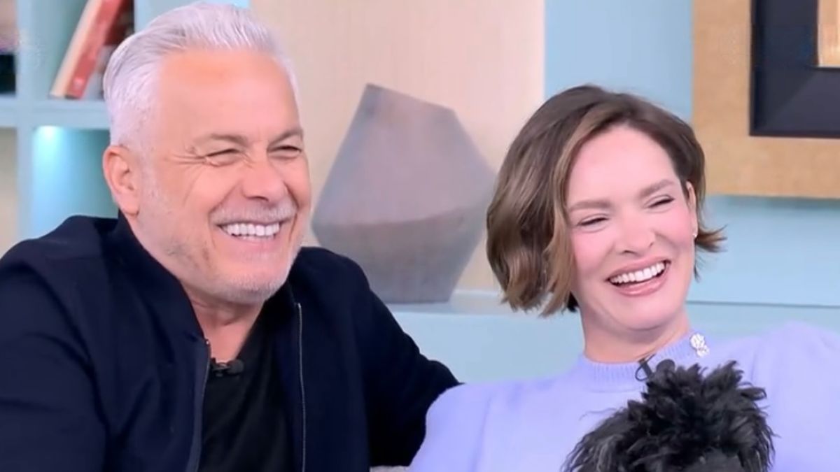 Χάρης Χριστόπουλος – Ανίτα Μπράντ: «Είμαστε τόσο πολύ απασχολημένοι που δεν βρισκόμαστε»