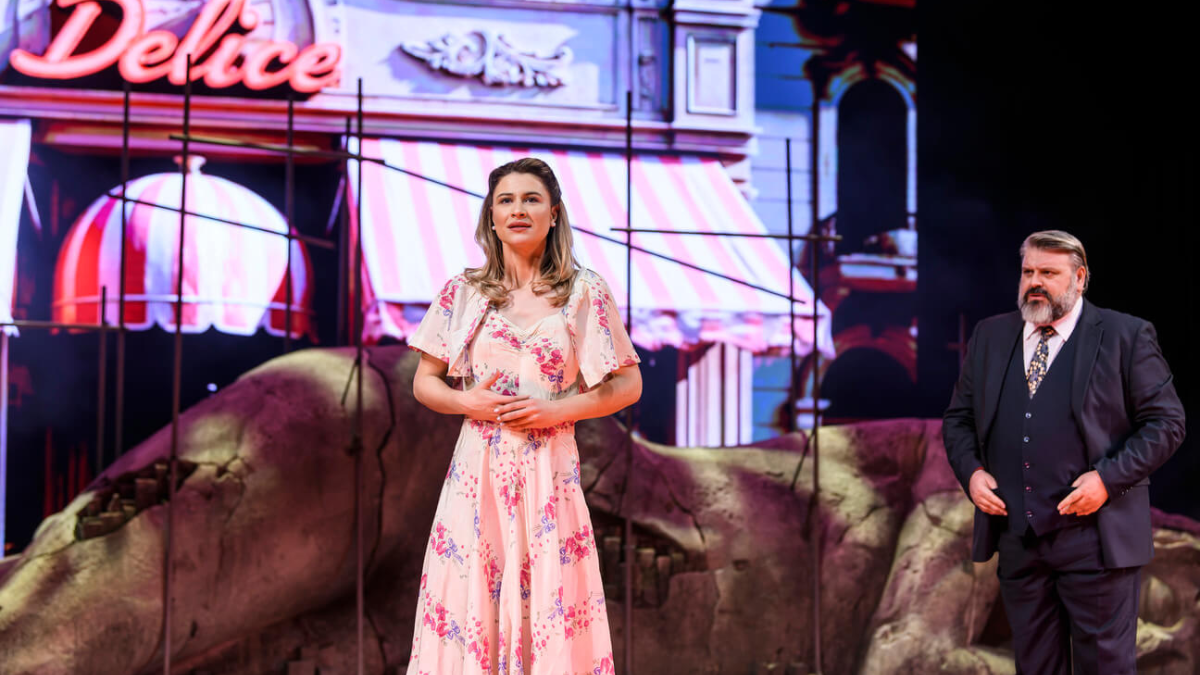 Τελευταίες παραστάσεις για την «Αλεξάνδρεια»  στο Θέατρο Παλλάς