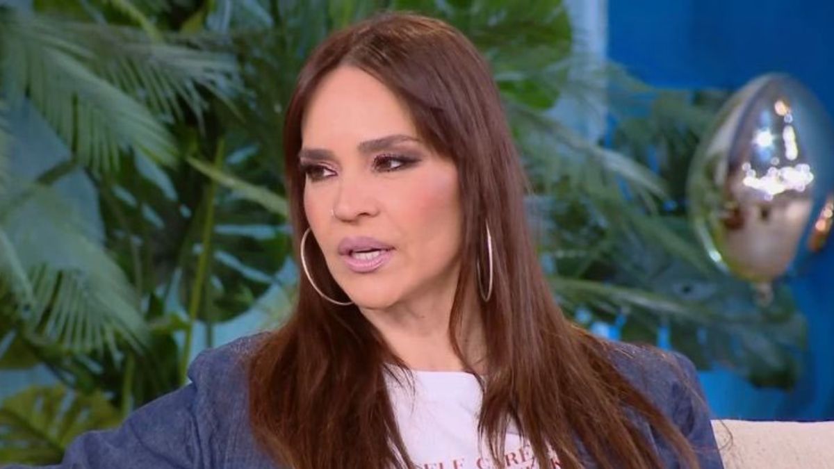 Νικολέττα Καρρά: «Από το να είμαι σε μια σχέση που δε με κάνει ευτυχισμένη, προτιμώ να είμαι μόνη μου»