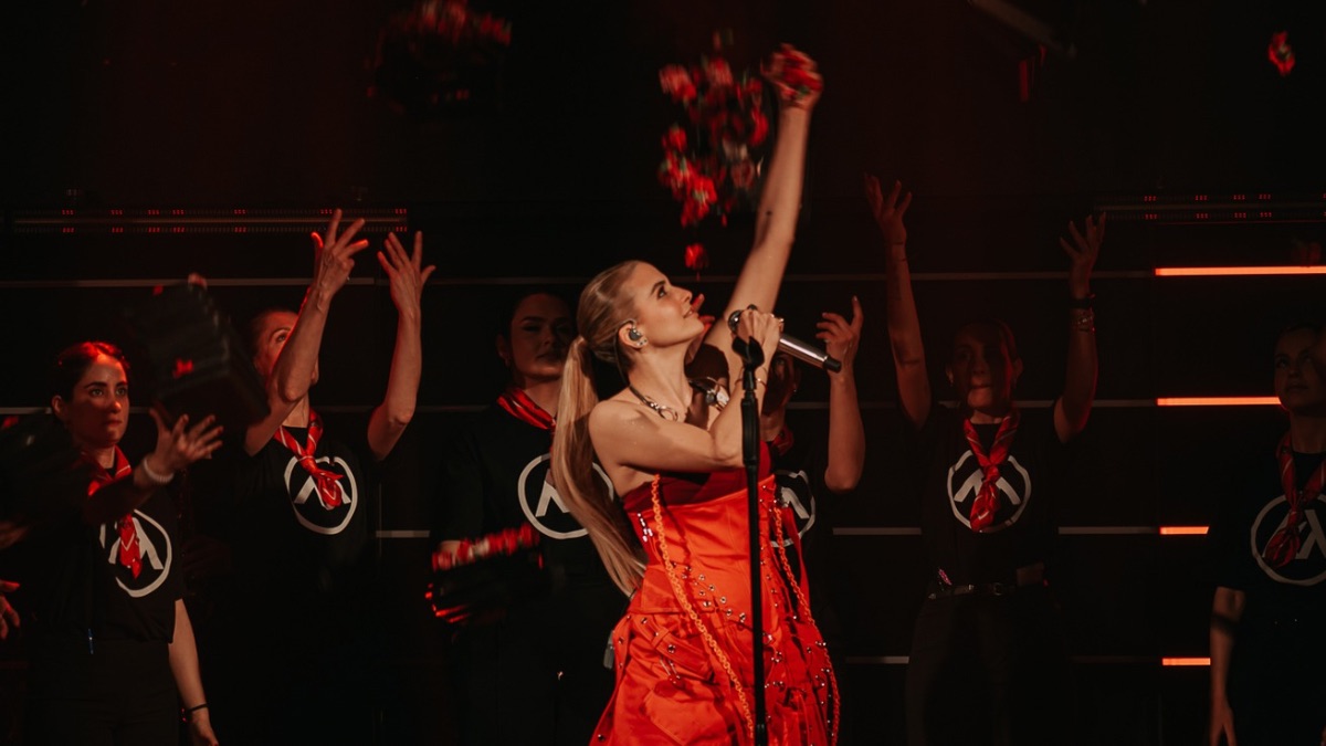 Κατερίνα Λιόλιου: Σαρωτική και sold out πρεμιέρα στην Αθήνα