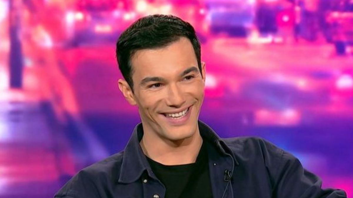 Νίκος Κοσώνας: «Στο θέατρο εμφανίζομαι γυμνός κάποια δευτερόλεπτα. νιώθεις ότι είσαι ένα με τα πράγματα»