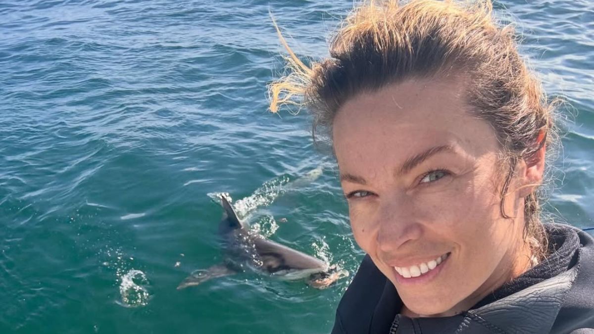 Μαριέττα Χρουσαλά: Kολύμπησε με λευκούς καρχαρίες στο ταξίδι της στη νότια Αφρική