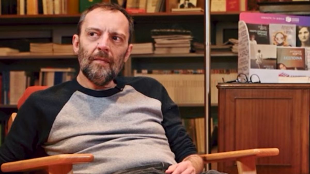 Αύγουστος Κορτώ: «Έτρωγα κράξιμο από τους ίδιους συμμαθητές με τους οποίους είχαμε ευκαιριακές επαφές. Ένιωθα τελείως μόνος»