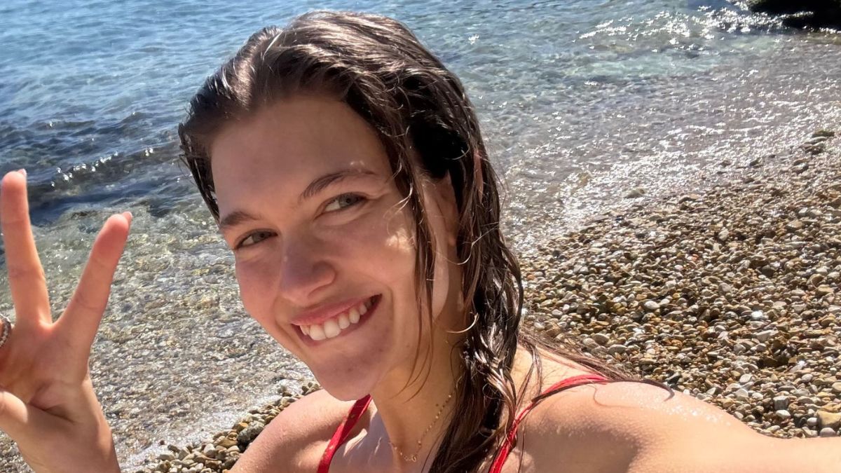 Kλέλια Ανδριολάτου: Πρώτο μπάνιο στην Κέρκυρα