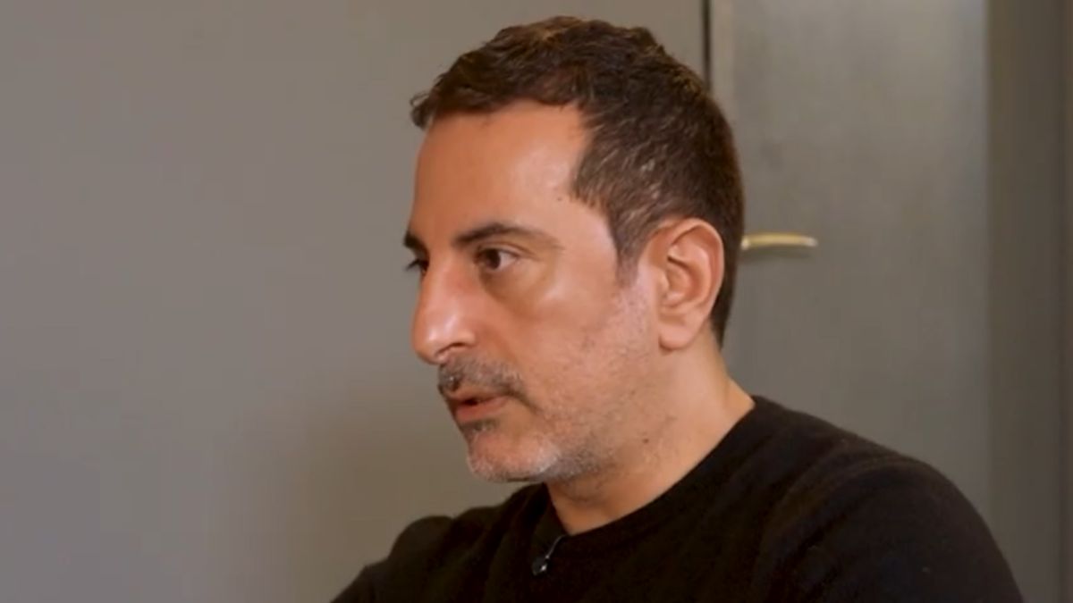 Στέλιος Κουδουνάρης: «Δεν πρέπει να προωθούμε στη μόδα πρότυπα μοντέλων με περισσότερα κιλά»