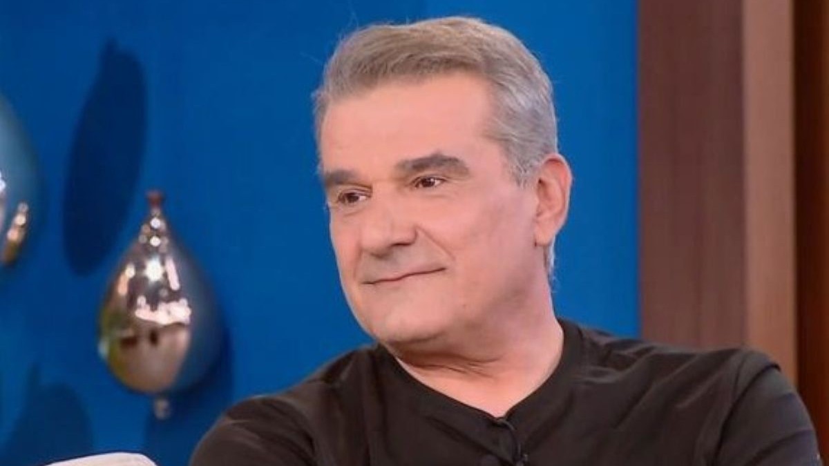 O Κώστας Αποστολάκης εξομολογείται: «Ένιωσα την ενέργειά Του, την καθαρή ενέργεια που τη νιώθεις μέσα σου και είναι ξεκάθαρο…»