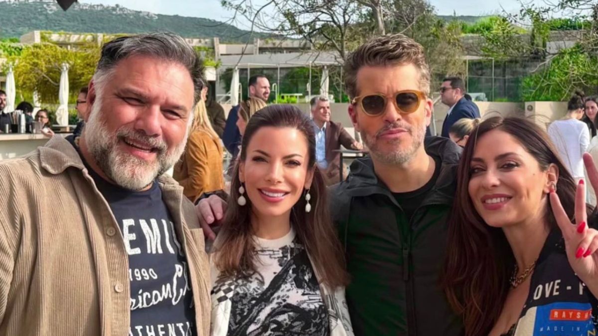 Αντελίνα και Χάρης Βαρθακούρης: Πασχαλινές στιγμές στη Μεσσηνία και η συνάντηση με Αρναούτογλου και Αντωνίου