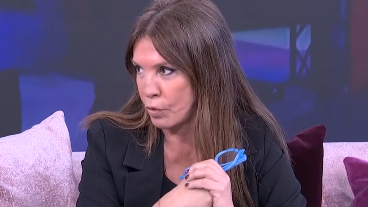 Βάνα Μπάρμπα: Όσα είπε για τον έρωτα και την κόρη της – «Eξέθεσα την κόρη μου όταν ήταν μικρή. Μου έχει κάνει παρατήρηση»