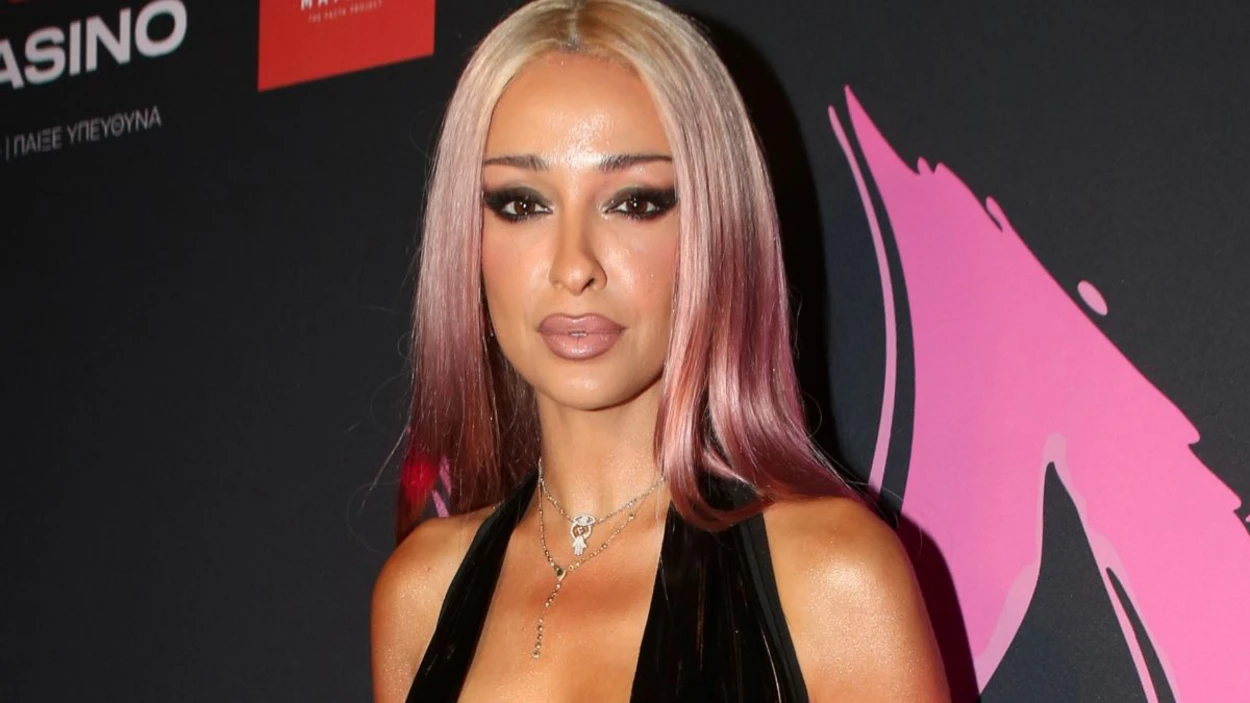 Ελένη Φουρέιρα: Το album «Hybrid» κυκλοφορεί σε iconic βινύλιο!