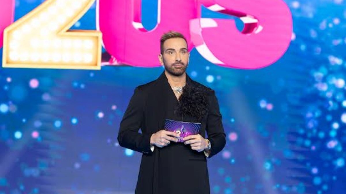 J2US: Λευτέρης Πανταζής, Γωγώ Τσαμπά και Βαγγέλης Κονιτόπουλος δίνουν τον τόνο σε ένα εκρηκτικό 7ο live γεμάτο ανατροπές