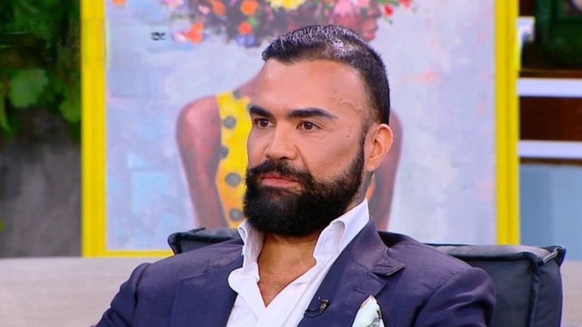 Περικλής Κονδυλάτος σε Γιώργο Λιάγκα: «Αυτό είναι ένα δωράκι από εμένα για σένα και τη σύντροφό σου»