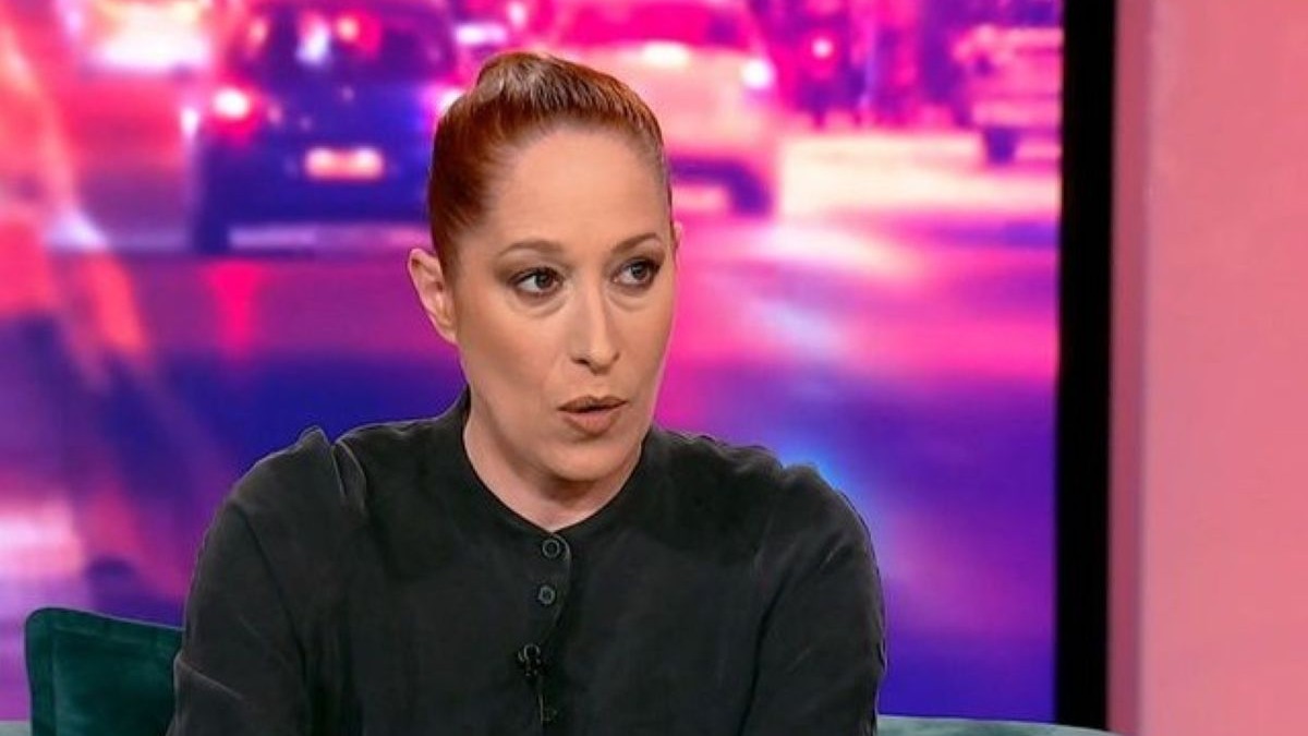 Κόρα Καρβούνη: «Cancel ακριβώς δεν έχω φάει. Με στενοχώρησε ότι με έβρισαν κυρίως γυναίκες»