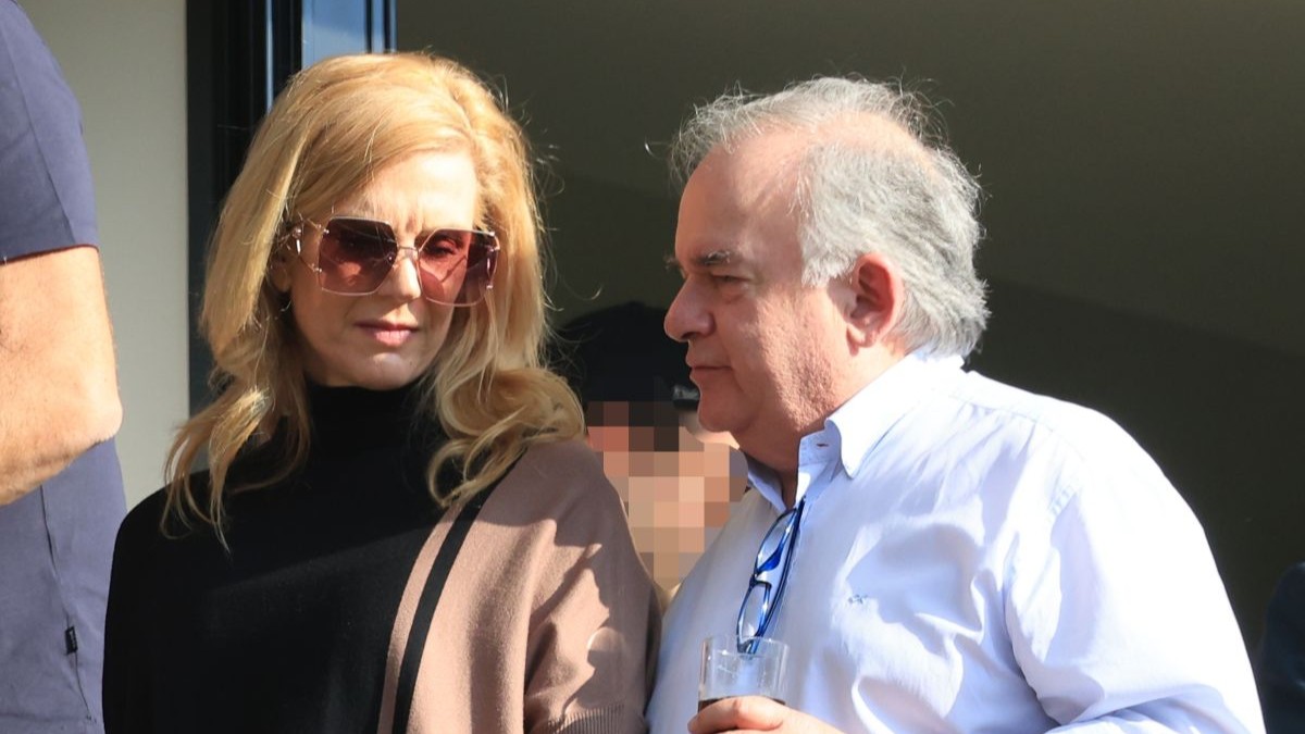 Έμυ Λιβανίου – Πέτρος Παππάς: Μαζί στο γήπεδο σε σπάνια κοινή εμφάνιση