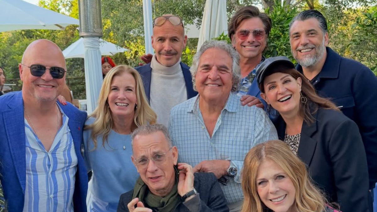 Νία Βαρντάλος: Γιόρτασε το ελληνικό Πάσχα με Τομ Χανκς, Ρίτα Γουίλσον και Billy Zane