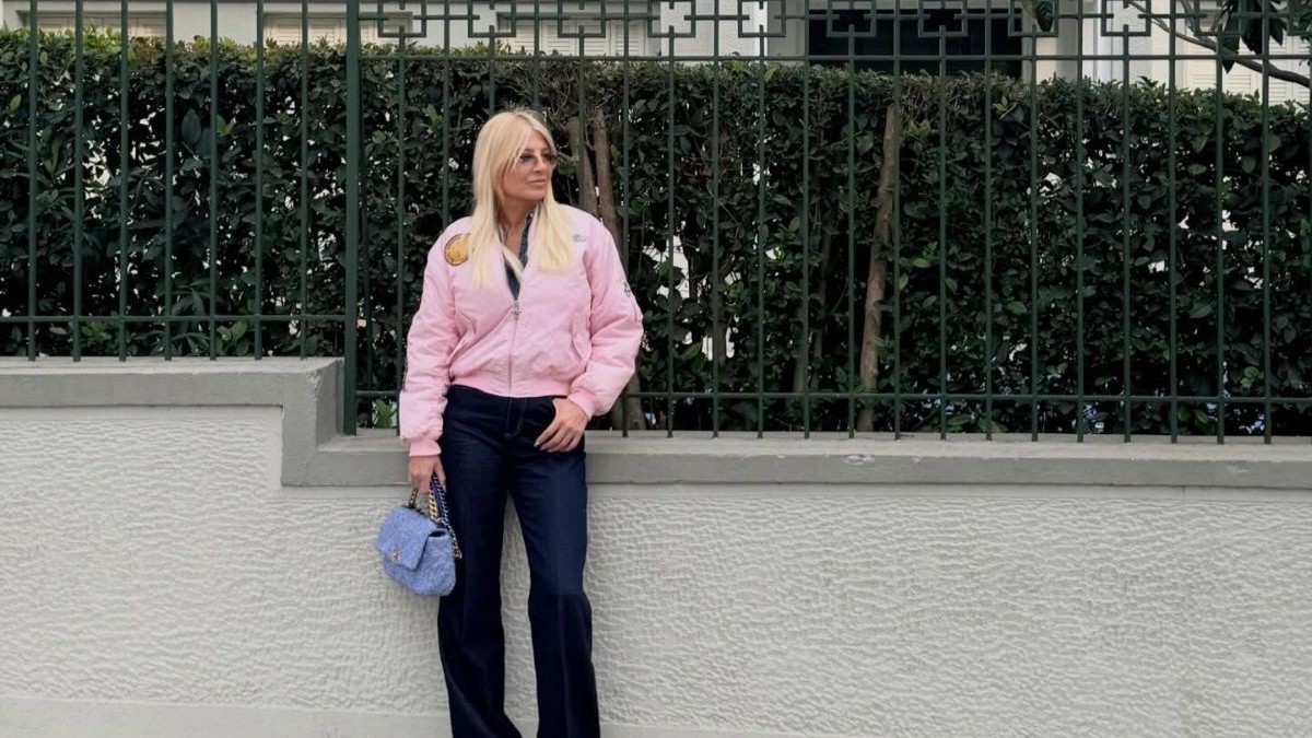 Φαίη Σκορδά: Πασχαλινή επιστροφή στη Θεσσαλονίκη – Οι εικόνες από τη βόλτα της στην παραλία