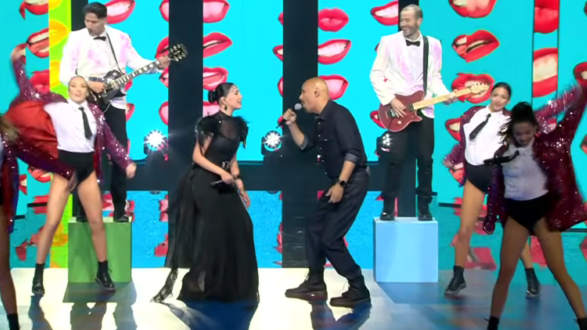 J2US: Δημήτρης Σκουλός και Δανιέλα Χατζή σε μια pop art εμφάνιση με ρυθμό και ένταση – «Eίχε δύναμη, ρυθμό και αξίζεις για 12!»