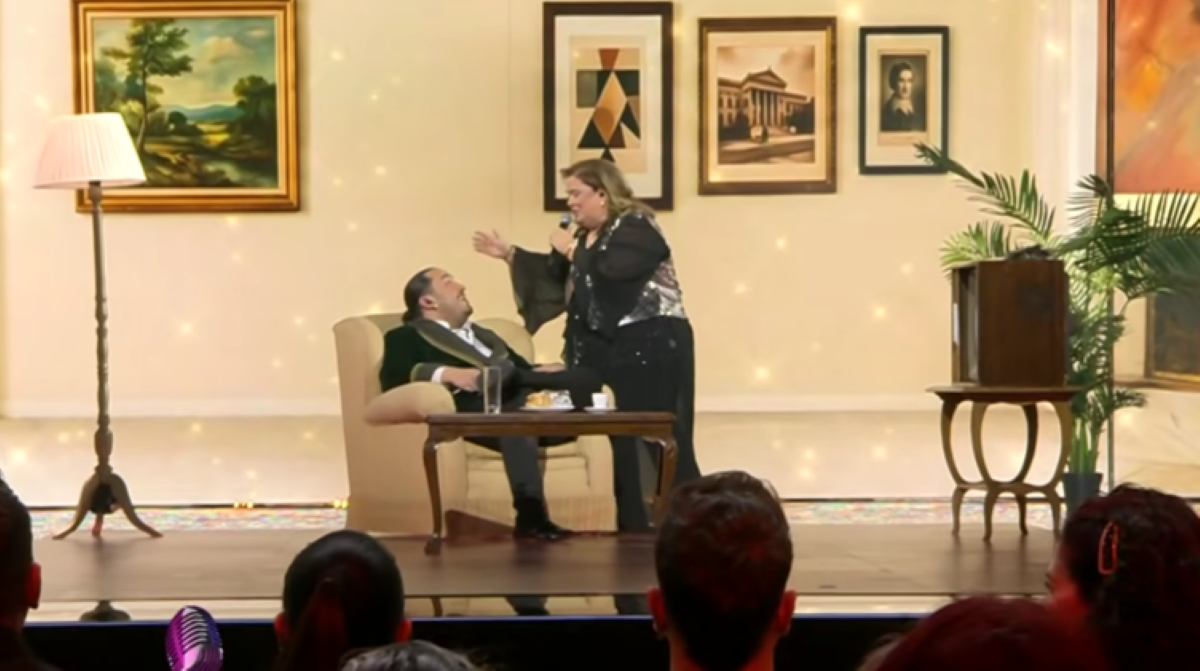 J2US: Ο DJ Deleasis και η Έφη Θώδη σε μια νοσταλγική performance με άρωμα ’90s – «Τώρα ο Σταμάτης ήταν καλύτερος από πριν»