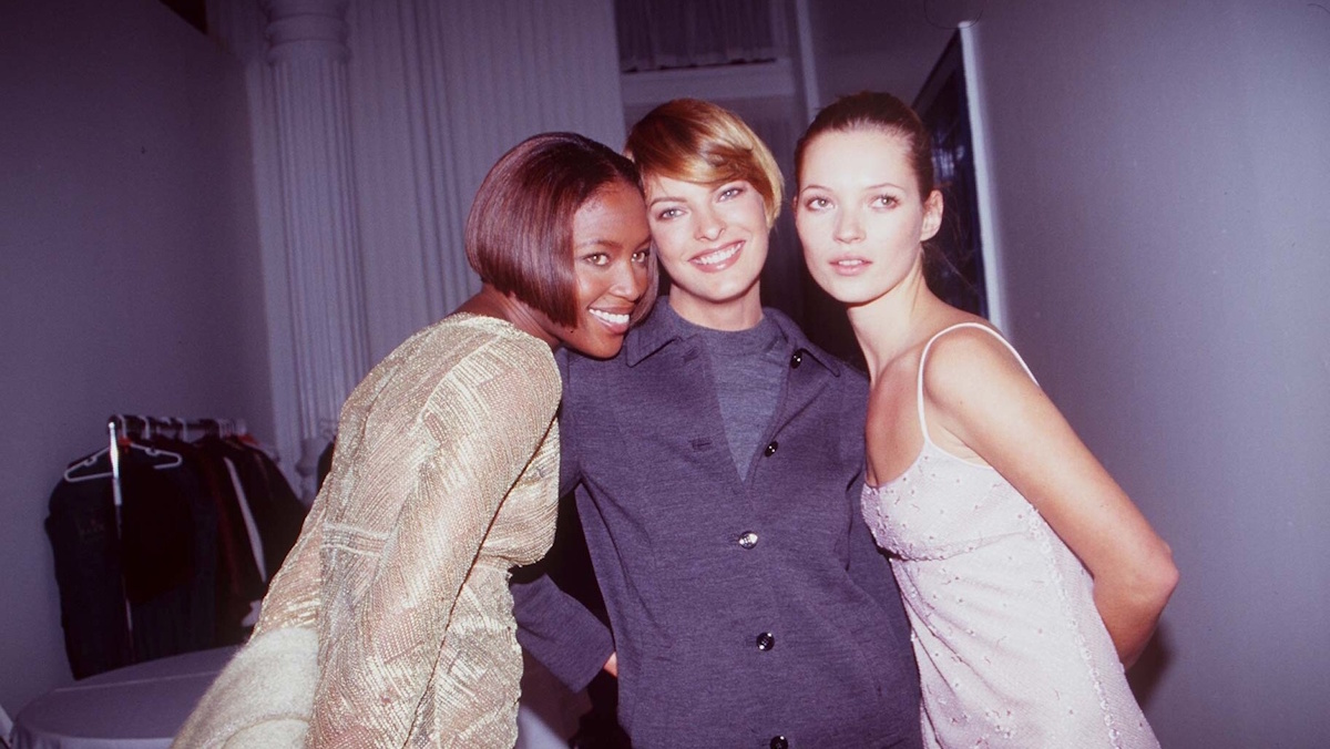 Waterline eyeliner: Η τάση στο μακιγιάζ που έρχεται κατευθείαν απο τα 90’s