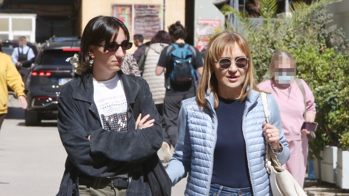 Μάρα Ζαχαρέα: Στον Ευαγγελισμό με την κόρη της Άννα για τον Γιώργο Μυλωνάκη