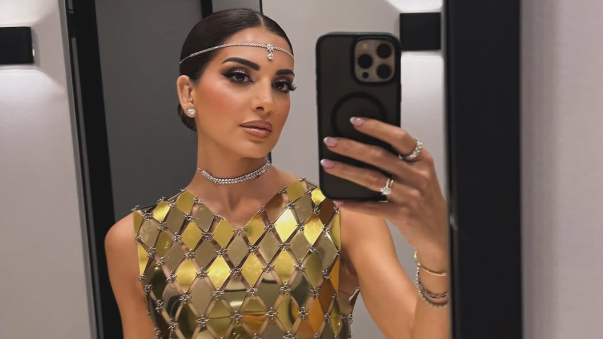 Σταματίνα Τσιμτσιλή: Με glam εμφάνιση σε θεματικό πάρτι