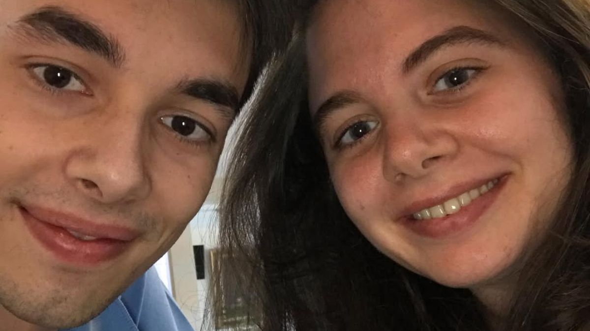 Το σπαρακτικό μήνυμα του Κώστα Σαμαρά για την αδελφή του: «Χρόνια μας πολλά Λενάκι μου»
