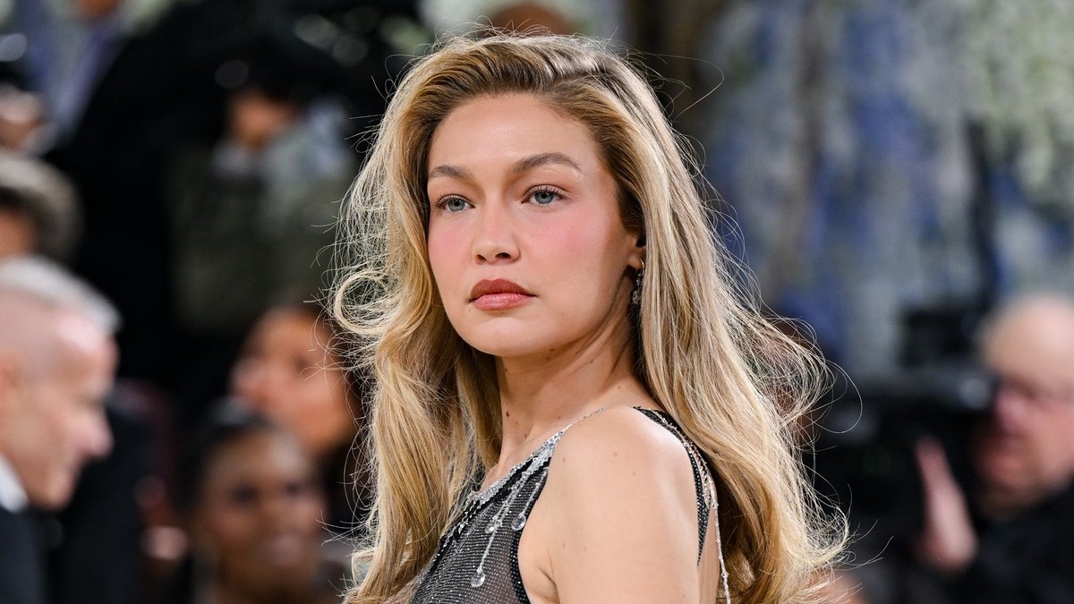Τζίτζι Χαντίντ: Πώς θα υιοθετήσετε το No Make Up look της στο Met Gala