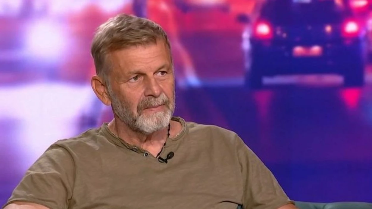 Απόστολος Γκλέτσος: «Δηλώνω μετ’ επιτάσεως ερωτευμένος» – Όσα είπε για τη σχέση του χωρίς φίλτρα