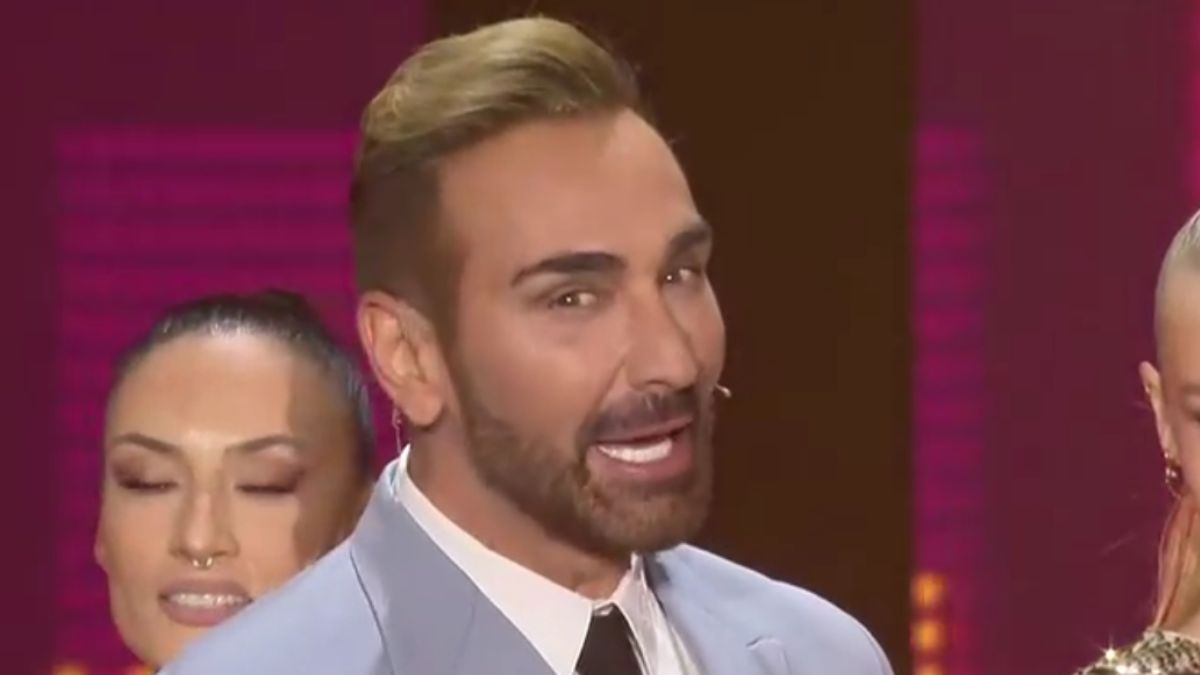 J2US: Εντυπωσιακή έναρξη με Νίκο Κοκλώνη και vibes «Secret Koklovision!»