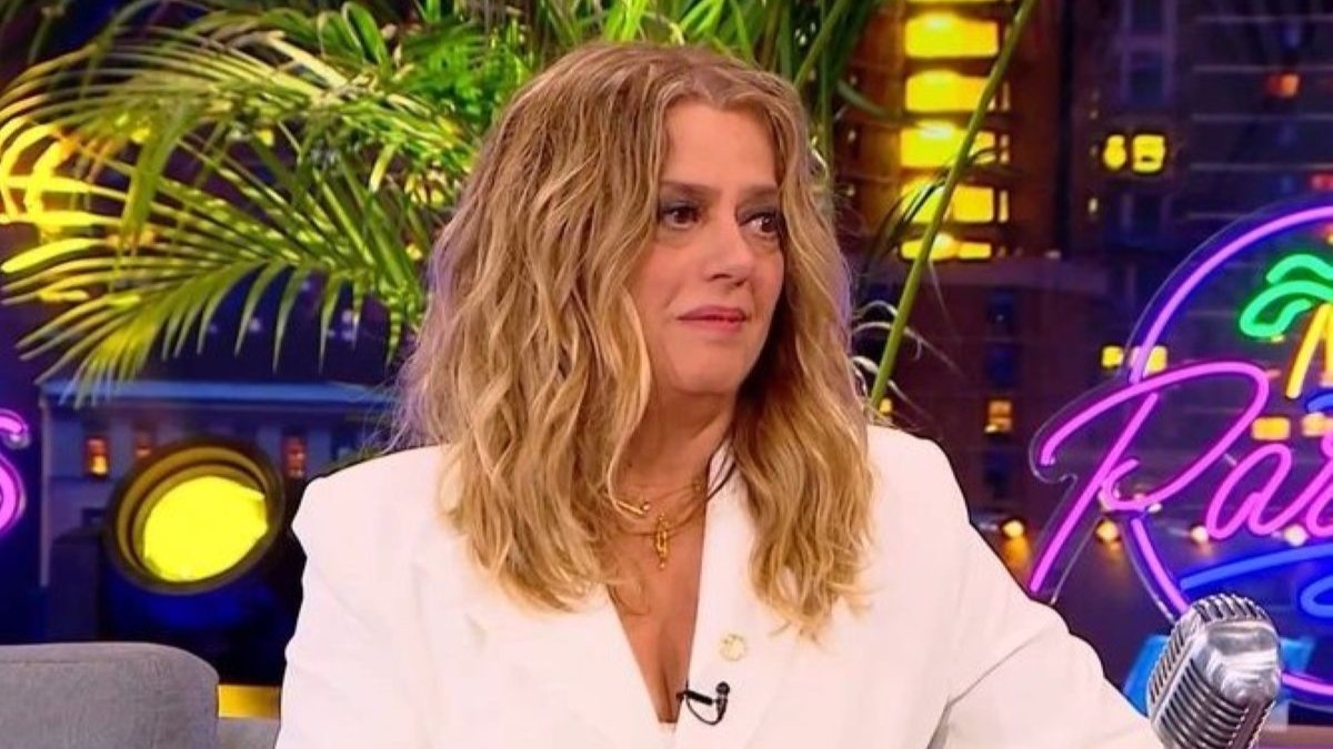 Ελένη Τσαλιγοπούλου: «Μου άρεσε πάντα ο ερωτισμός της σκηνής. Οι πιο δυνατοί μου έρωτες ήταν μόνο μουσικοί»