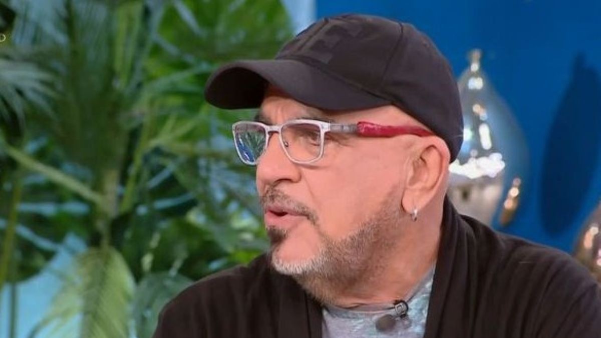 Γιάννης Ζουγανέλης: «Ο κόσμος έχει μπερδευτεί. Νομίζει ότι στη ζωή υπάρχει ό,τι προβάλλεται από την τηλεόραση»