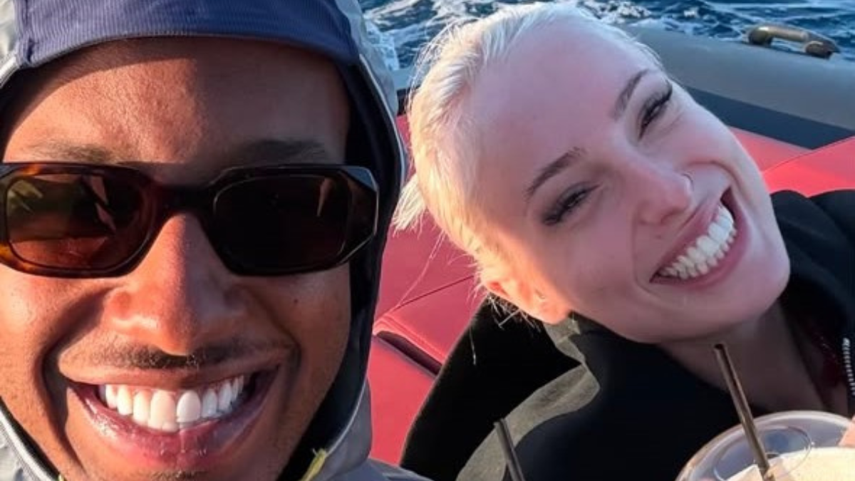 Light – Άννα Θεοδωρίδη: Η selfie που μοιράστηκαν μετά από μια γεμάτη μέρα στο σκάφος