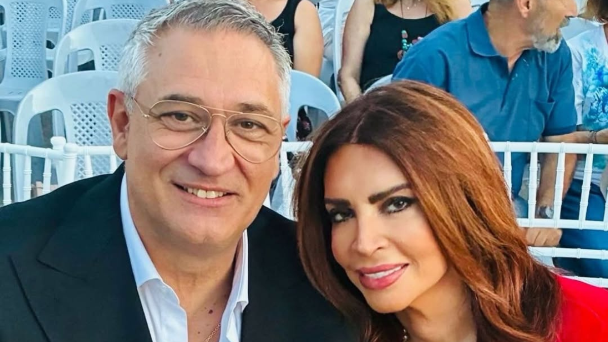 Γιώργος Ντάβλας: Τραγούδησε σε εκδήλωση για το «μαρτυρικό χωριό» του με εκλεκτούς καλεσμένους!