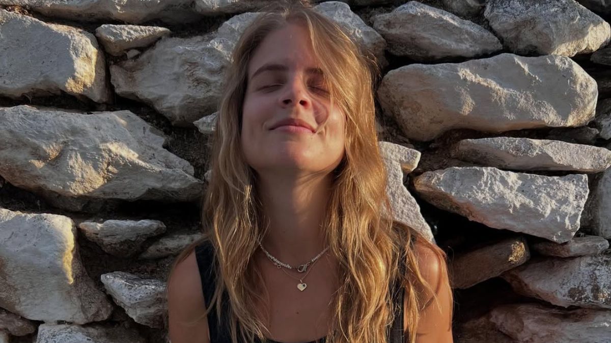 Δανάη Μιχαλάκη: Φωτογραφίζει την κόρη της στην παραλία και λιώνει από ευτυχία