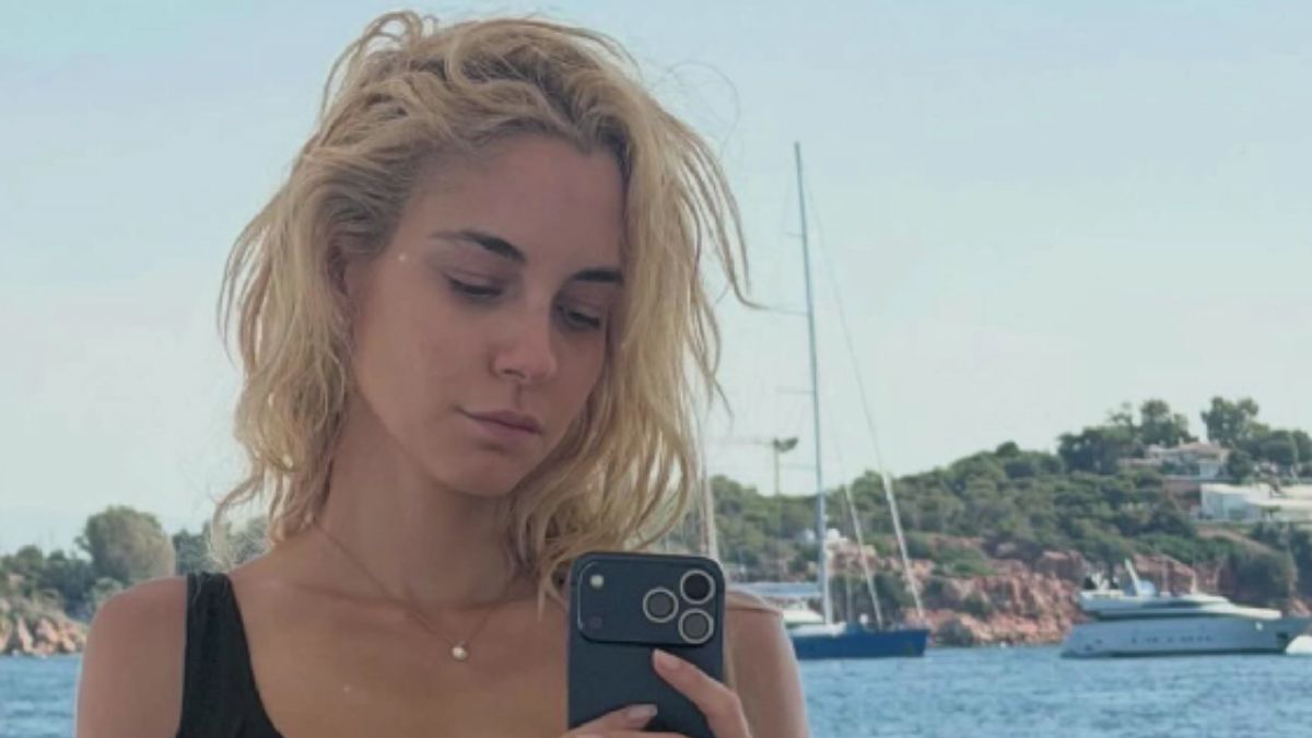 Δούκισσα Νομικού: Οι πρώτες καλοκαιρινές βουτιές με την οικογένεια
