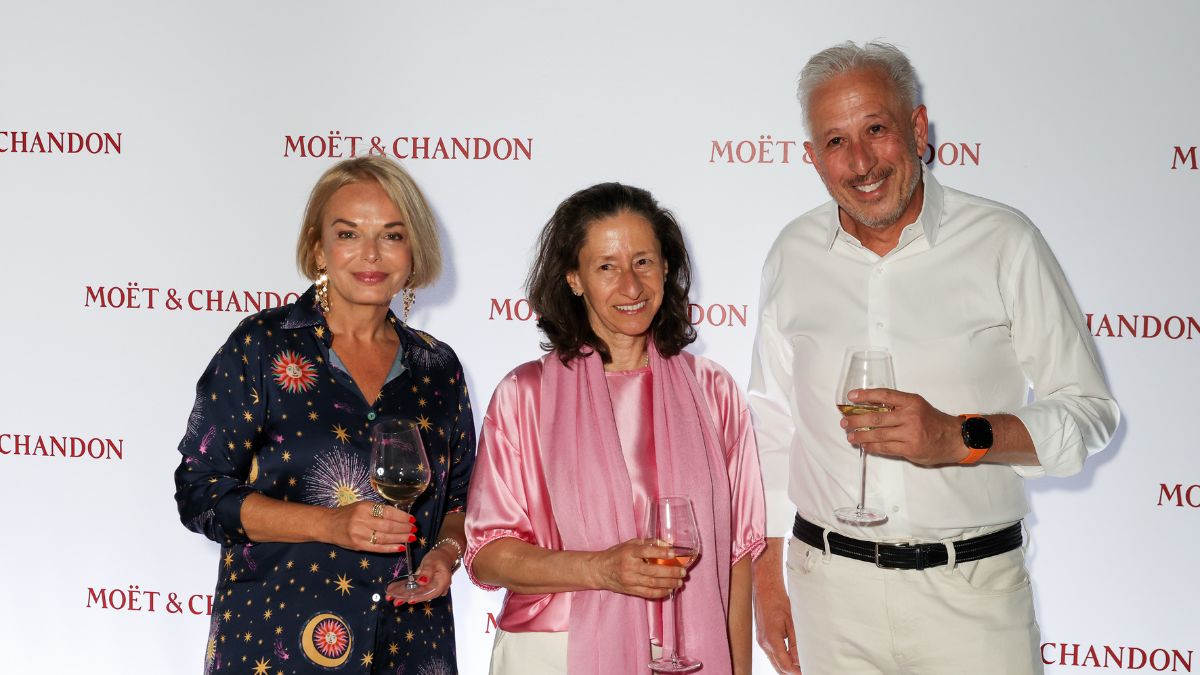 Λαμπερή έναρξη για την επετειακή Spetses Classic Yacht Regatta 2026 με το Moët & Chandon Welcome Party