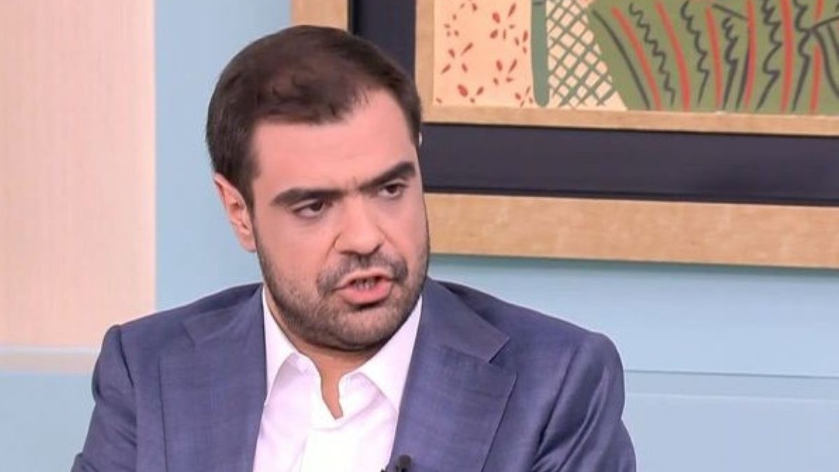 Παύλος Μαρινάκης: «Η γυναίκα το έχει αποδεχτεί ότι δουλεύω πολύ. Δεν έχει καμία αγάπη για την πολιτική»