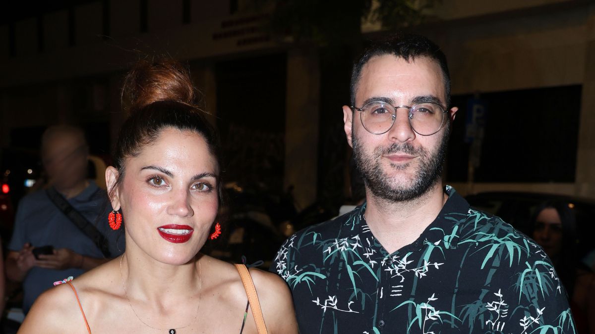 Μαίρη Συνατσάκη – Ίαν Στρατής: Η κοινή τους εμφάνιση που έκλεψε τις εντυπώσεις, σε βραδινή εκδήλωση