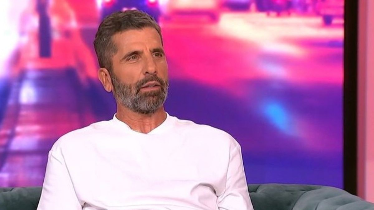 Θανάσης Βισκαδουράκης: «Το ότι δεν είμαι ακόμα νεκρός ή δεν έχω μπει φυλακή, αυτό είναι παράδοξο για μένα»