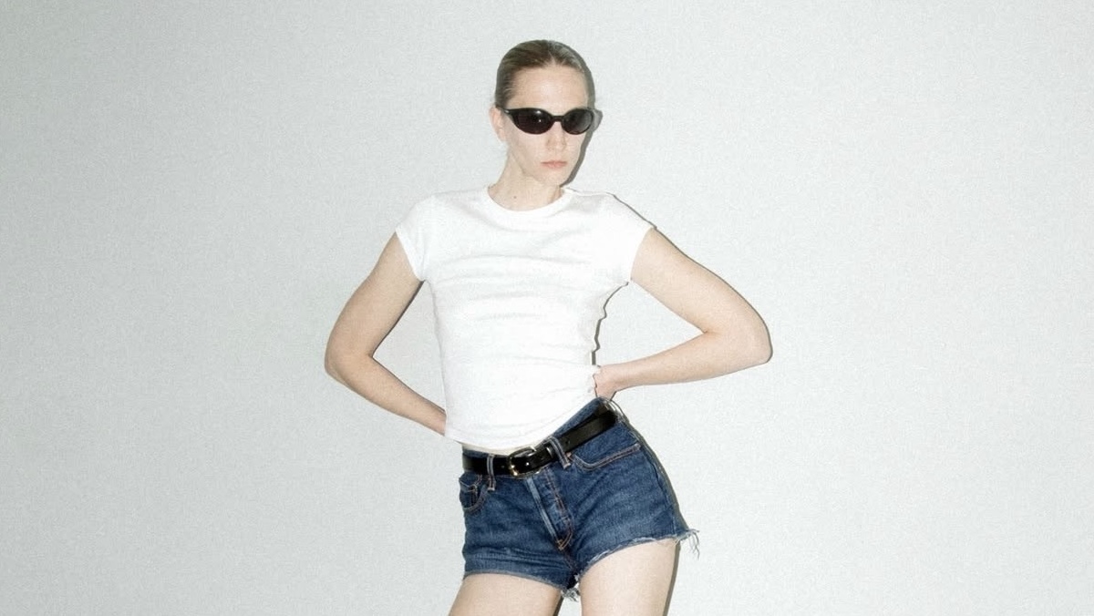 Ρος Γεωργίου: Επιλέγει το denim όταν βρίσκεται σε off duty mode