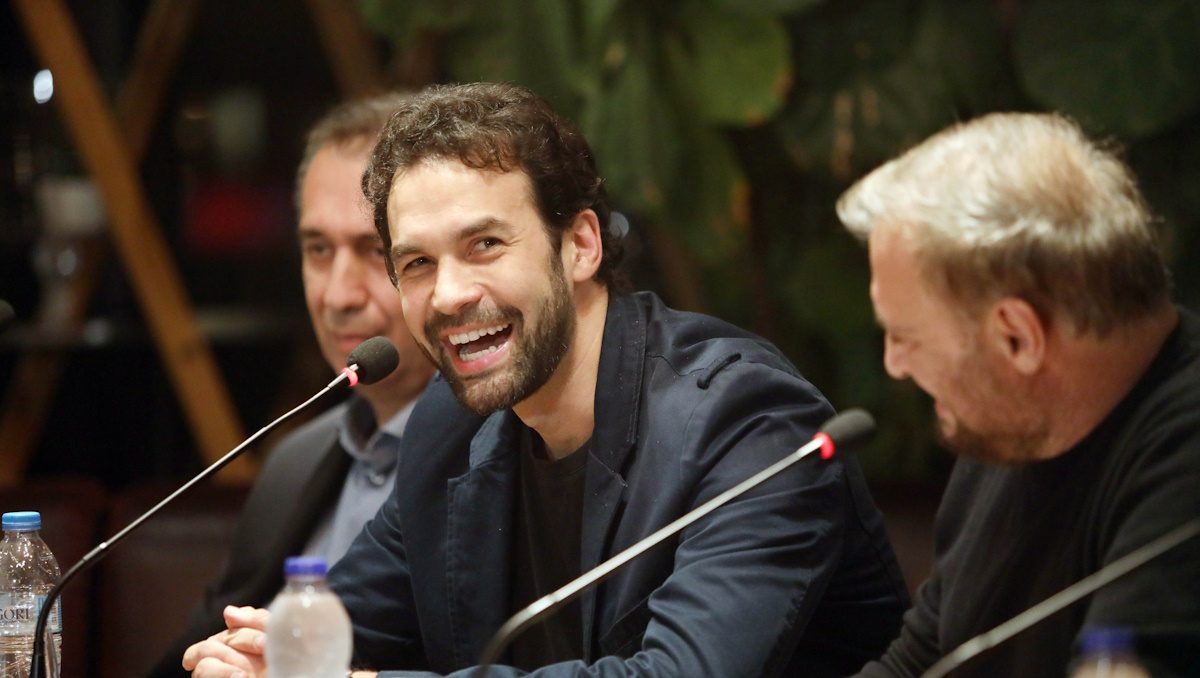 Κωνσταντίνος Μουσούλης: Ο γιος της Αγγελικής Νικολούλη βραβεύτηκε στο Λος Άντζελες – «Αυτή η πόλη μου χάρισε πληγές και μαθήματα ζωής»