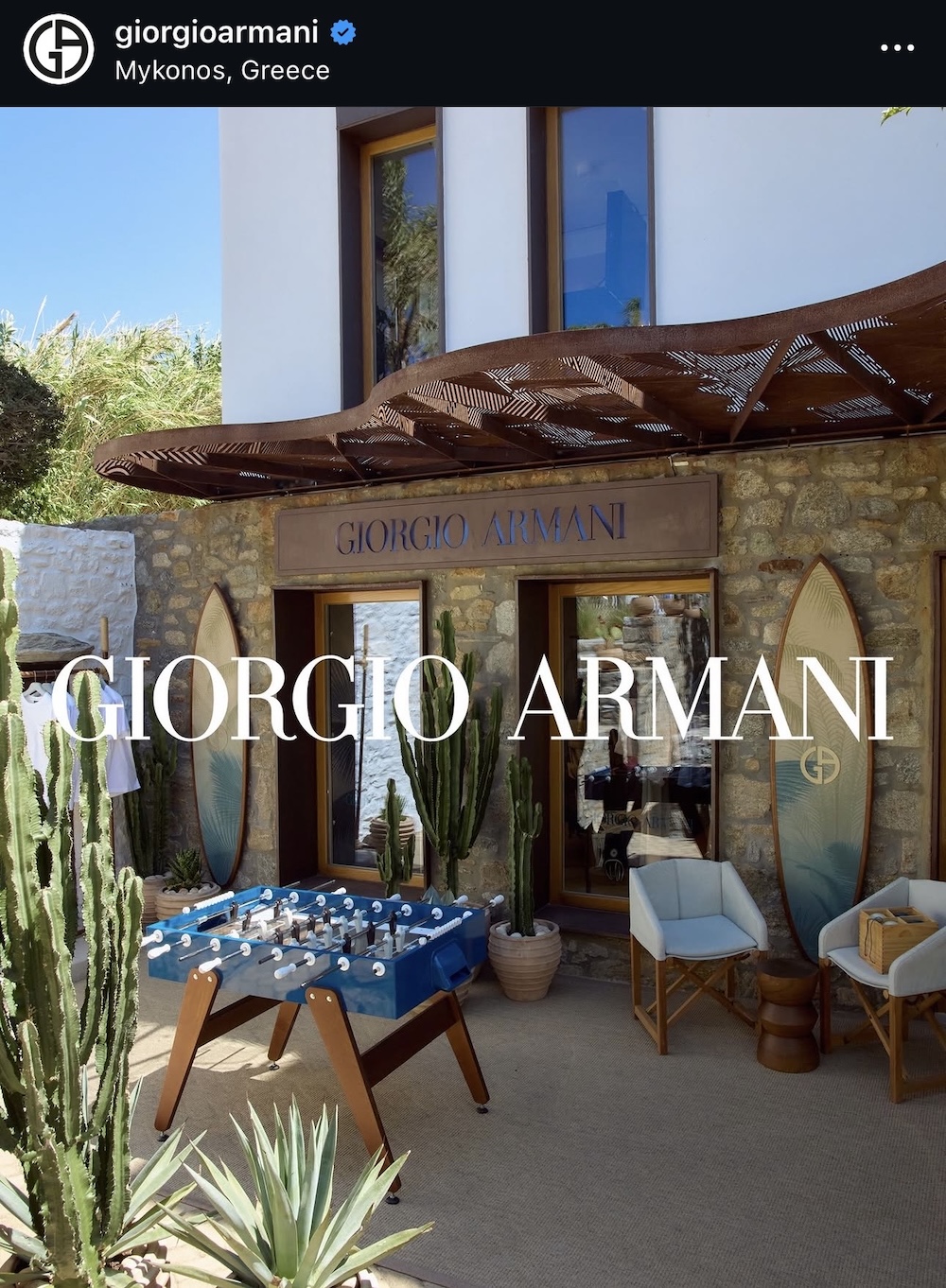 Giorgio Armani στη Μύκονο