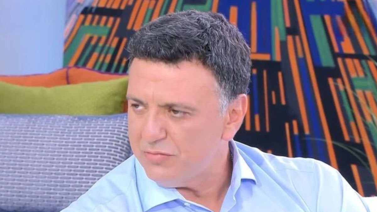 Βασίλης Κικίλιας: Η εξομολόγηση για την Τζένη Μπαλατσινού – «Έχει παλέψει πολύ στη ζωή της. Περνάμε τον ένατο χρόνο της σχέσης μας»