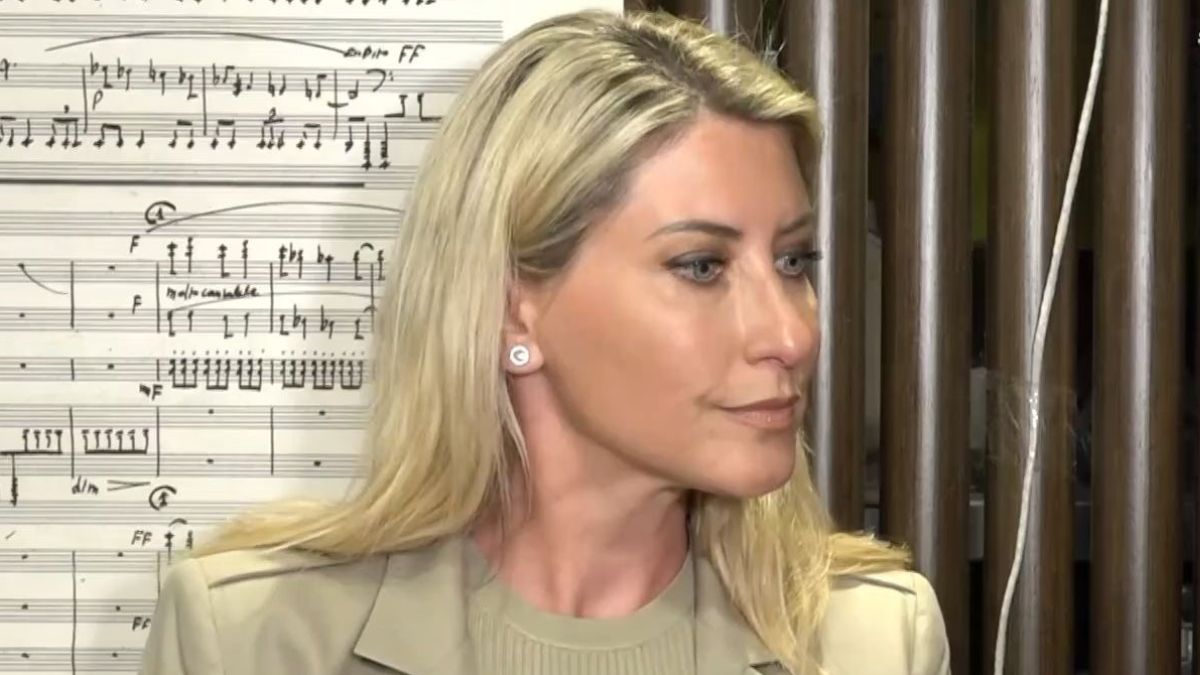 Σία Κοσιώνη: «Σε πολλούς κακοφαίνεται το γεγονός ότι έχουν χάσει τα πατήματά τους αλλά όλα αναπροσαρμόζονται»