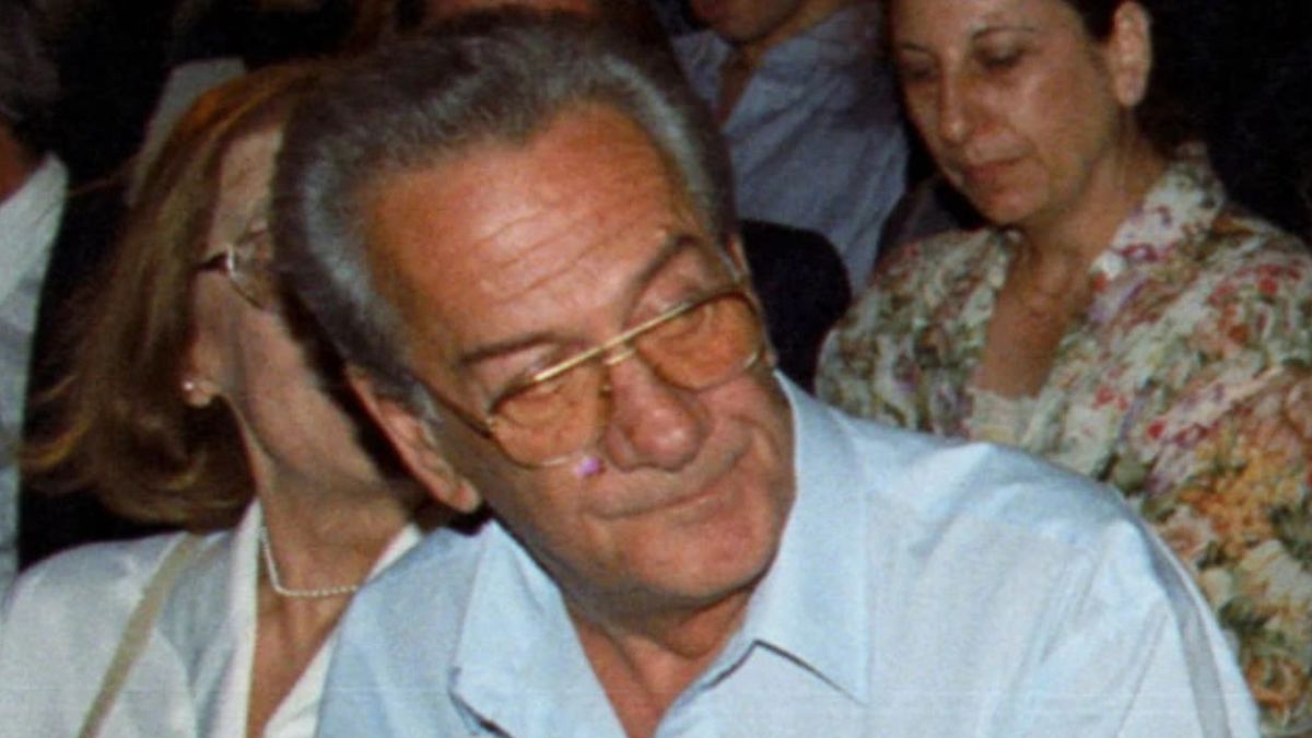 Αλέκος Αλεξανδράκης: Πωλείται η βίλα του αείμνηστου ηθοποιού στη Νέα Πέραμο έναντι 800.000 ευρώ